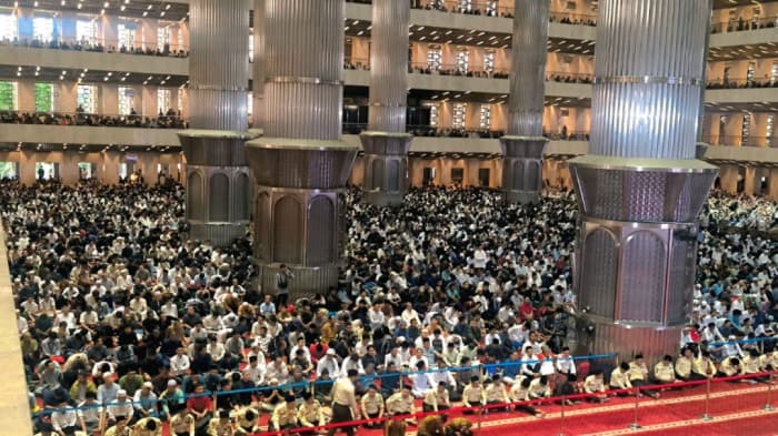 Ribuan Jemaah Padati Masjid Istiqlal untuk Salat Idul Adha 1446 H