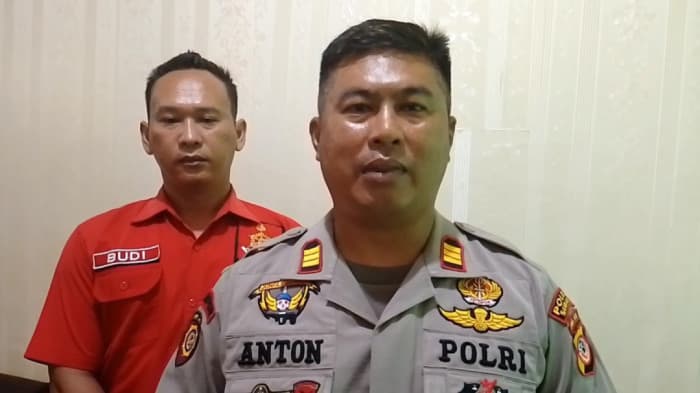 Polisi Grebek Gudang Miras Oplosan