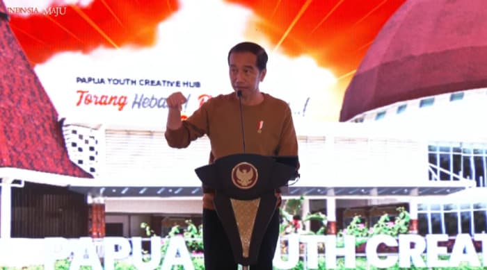 President Jokowi Arrives in Sentani