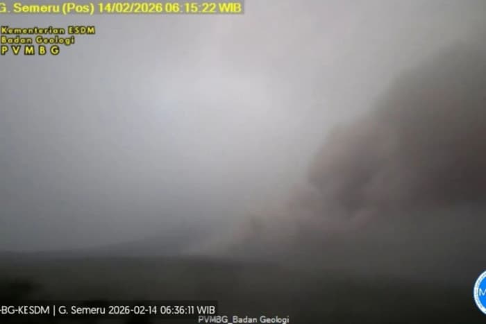 Gunung Semeru Kembali Erupsi, Awan Panas Meluncur 6 Kilometer ke Arah Tenggara