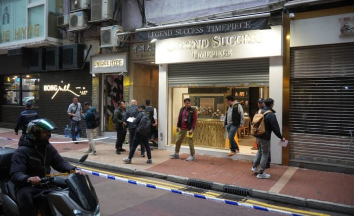 6 WNI Diduga Terlibat Perampokan di Hong Kong, Kemlu: 4 Ditahan, 2 Dilepaskan dengan Jaminan