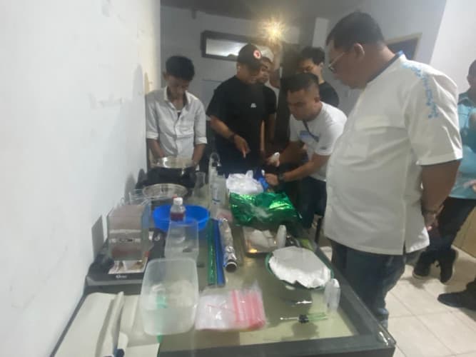 Polisi Bongkar Industri Sabu di Apartemen Mewah di Batam