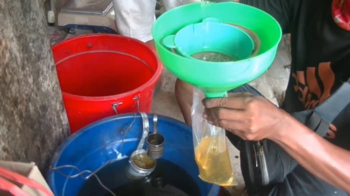 Harga Minyak Goreng Melonjak