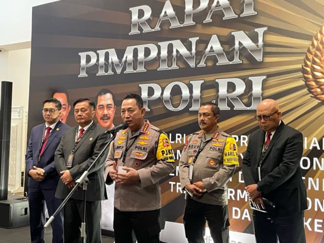 Kapolri Listyo Sigit Pimpin Rapim Polri di Gedung Tribrata Dharmawangsa, Jaksel