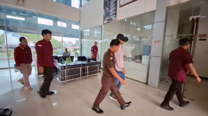 Imigrasi Entikong Tindak WNA asal Bangladesh yang masuk secara ilegal