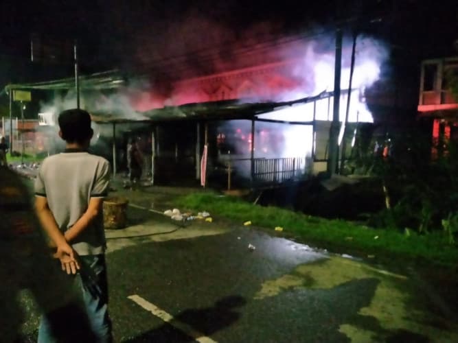 Enam Kios di Simeulue Terbakar