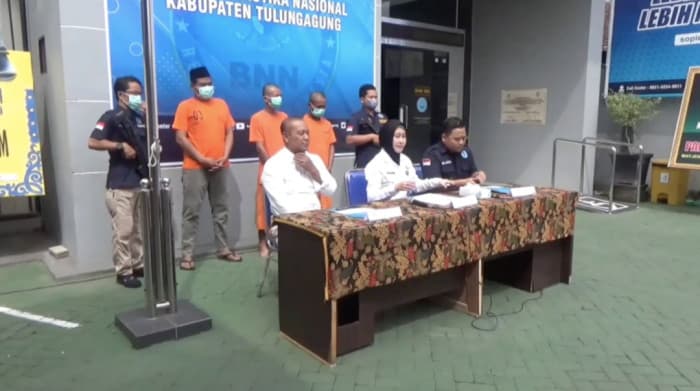 Polisi dan BNN Bekuk Pengedar Sabu-Sabu di Tulungagung