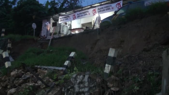 Dua Desa di Pamekasan Dilanda Longsor