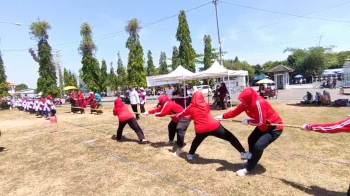 Serunya Festival Olahraga Tradisional Kendal, Adu Ketangkasan hingga Tarik Tambang!