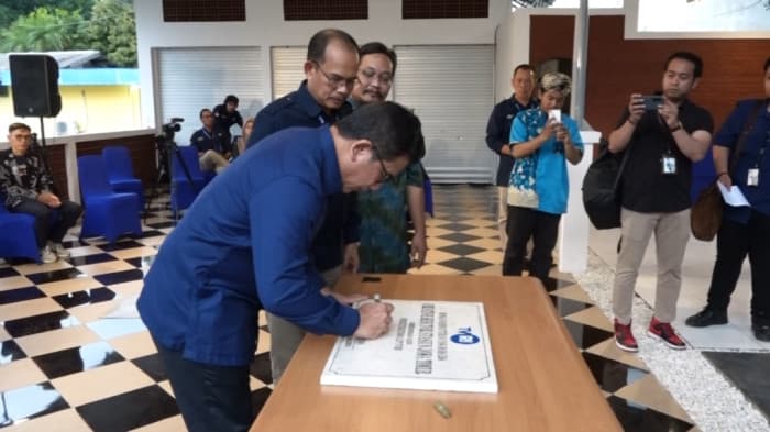 Wadah Munculkan Ide Kreatif, Dirut LPP TVRI Iman Brotoseno Resmikan Creative Hub TVRI Jawa Timur 