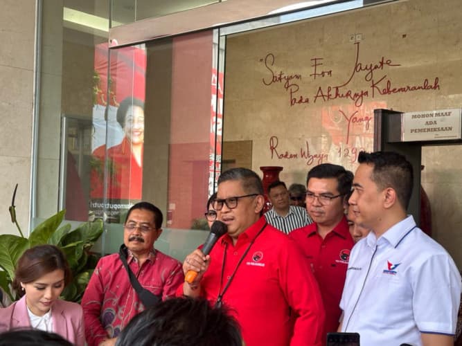 Ketum PDI Perjuangan Megawati Absen di Debat Capres, Hasto: Lagi di Australia