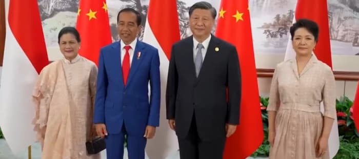 ASEAN, China Sign 12 Billion Yuan Economic Deal