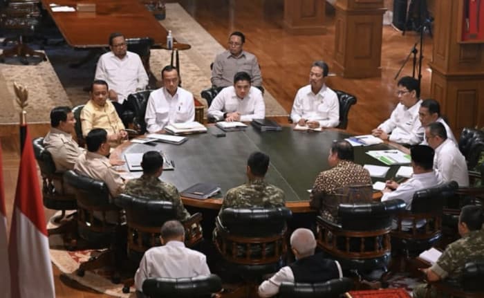 Presiden Prabowo Bahas Swasembada dan Kesiapan Idulfitri Bersama Sejumlah Menteri