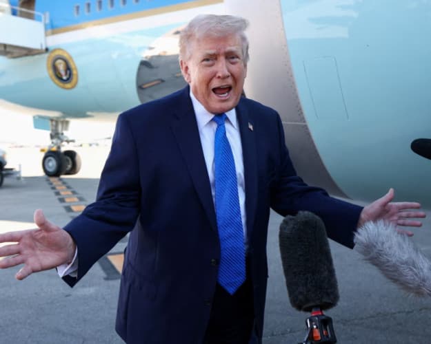 Trump Tunda Serangan ke Iran Demi Dialog