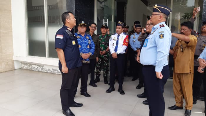 Dirjen Imigrasi Pantau Perlintasan antar negara di PLBN Entikong 