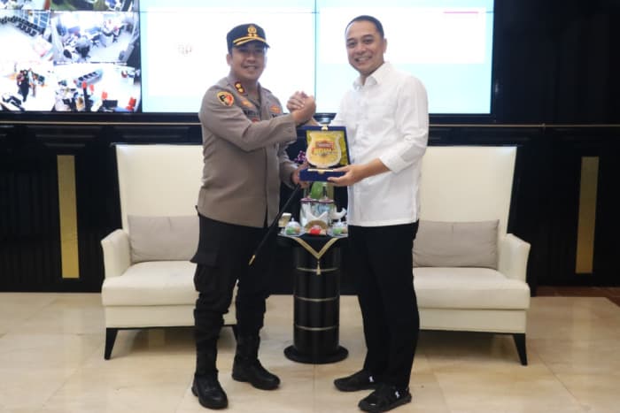 Walikota Eri Cahyadi dan Kapolres Pelabuhan Tanjungperak Kolaborasi Ciptakan Kota Surabaya Aman