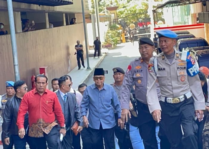 Breaking News! Pimpinan Pondok Pesantren Al-Zaytun, Panji Gumilang Ditetapkan Sebagai Tersangka Penistaan Agama