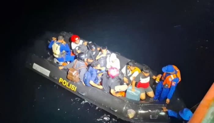 KM Alif Berkah Kandas di Pulau Bokori, 352 Nyawa Nyaris Terjebak