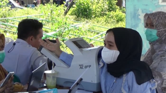 Masyarakat Manfaatkan Gerai Vaksin di Bundaran Simpang Empat Kabupaten Pasaman Barat