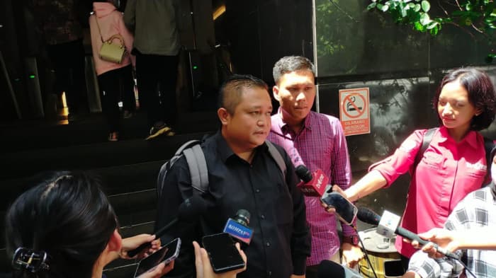 Sambangi Polda Metro, Kuasa Hukum Siskaeee: Kami Belum Ketemu Dia 