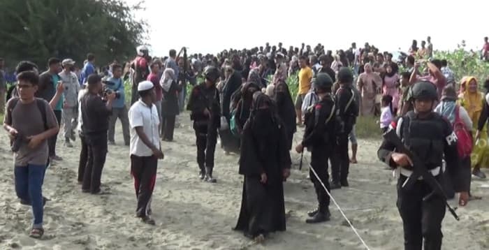 184 Pengungsi Rohingya Terdampar di Aceh Dikawal Brimob ke Lokasi Penampungan