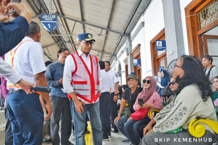 Menhub Akan Percantik Tiga Stasiun di Kota Solo