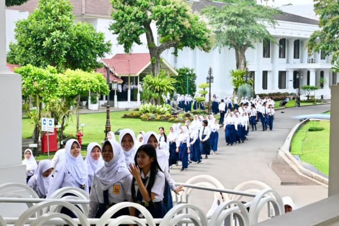 Ratusan Pelajar Jakarta Eksplorasi Istana Kepresidenan